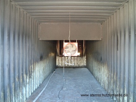 Blick in den leeren Flash-Over-Container